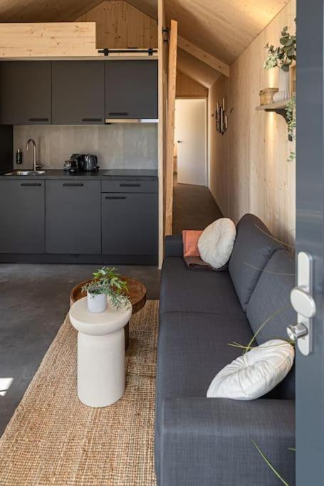 Luxe Tinyhouse Salie Op Klein Vakantiepark Villa Meerssen Exterior photo