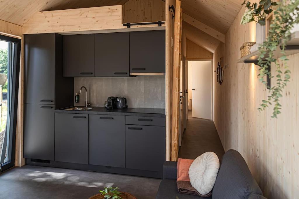 Luxe Tinyhouse Salie Op Klein Vakantiepark Villa Meerssen Exterior photo